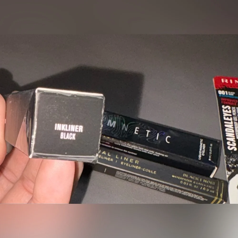 IL MAKIAGE Black Ink Liner